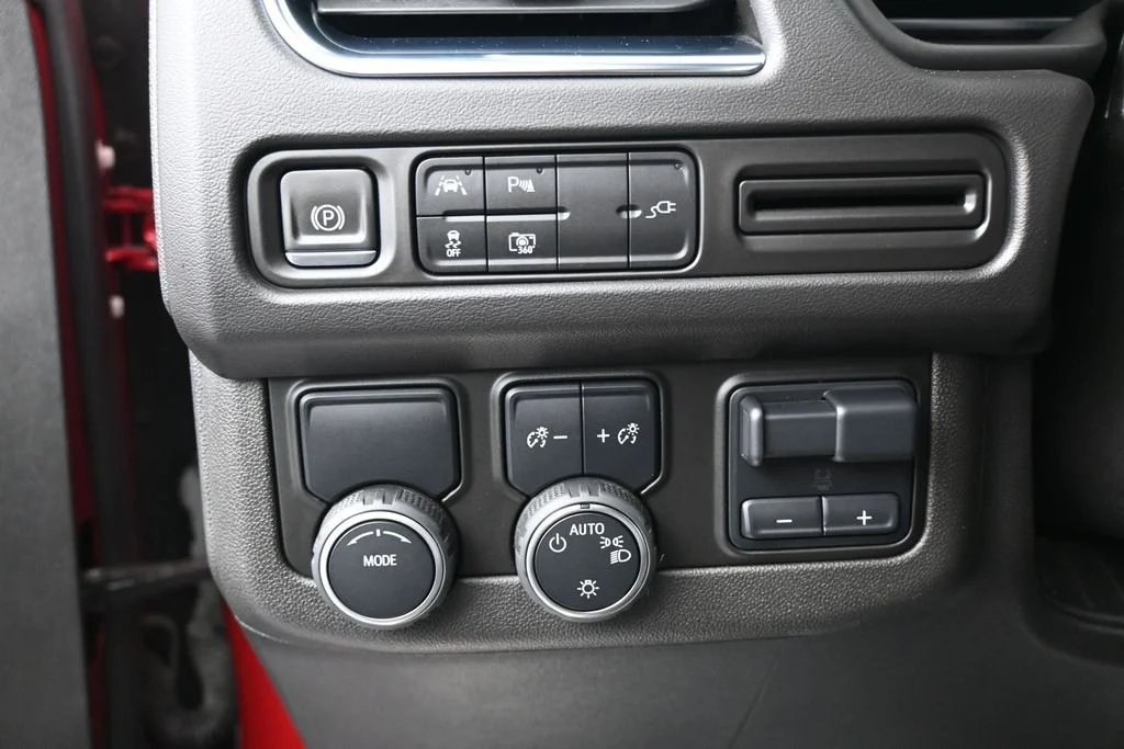 Used 2022 Cherry Red Tintcoat Chevrolet RST image 16