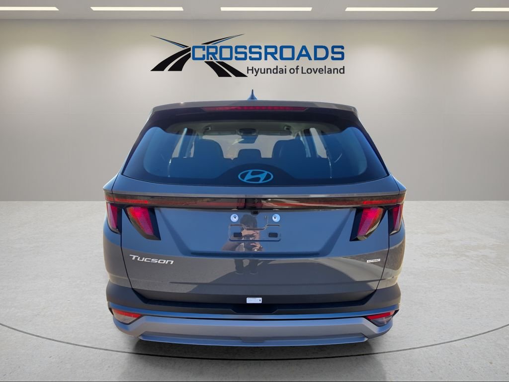 Used 2026 Hampton Gray Hyundai SE image 4