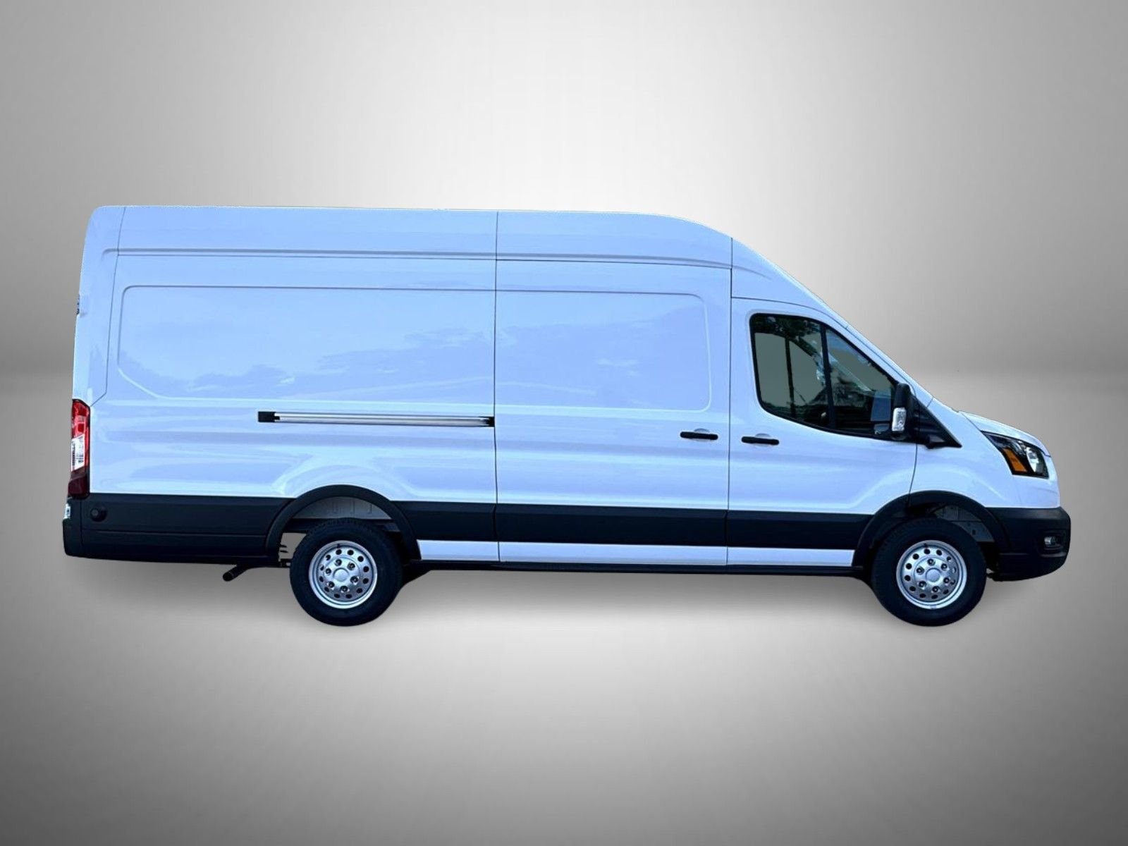 New 2026 Oxford White Ford Base image 4
