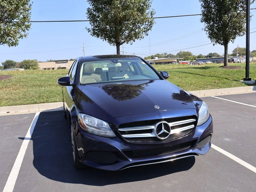 Used 2018 Blue Mercedes-Benz C 300 image 4