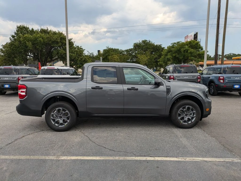 New 2026 Carbonized Gray Metallic Ford XLT image 3