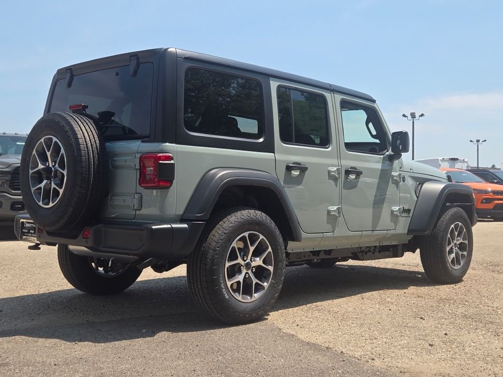 New 2026 Earl Clearcoat Jeep Sport S image 13