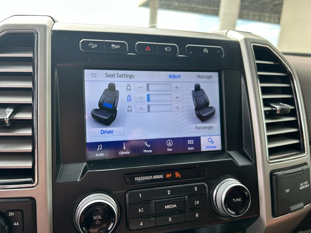 Used 2020 Agate Black Metallic Ford King Ranch image 17