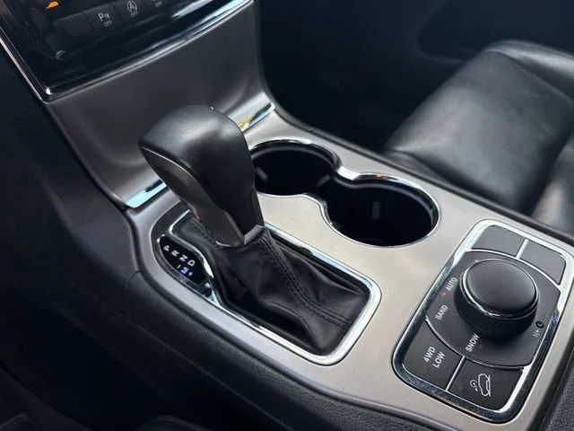 Used 2021 Blue Jeep Limited image 24