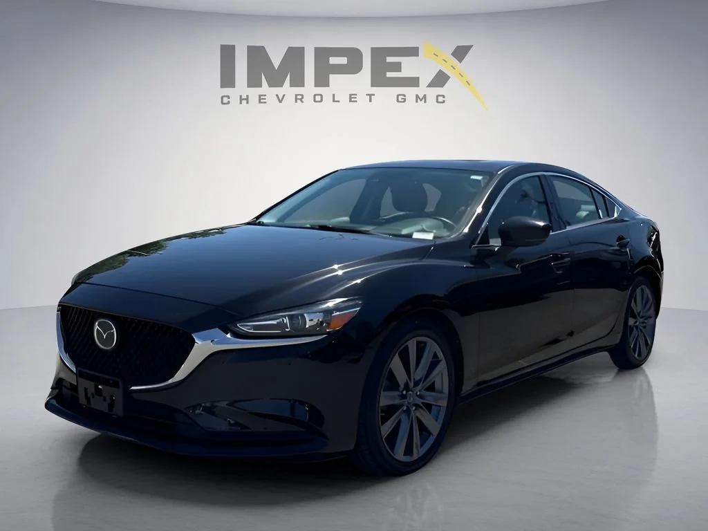 Used 2018  Mazda Grand Touring image 1