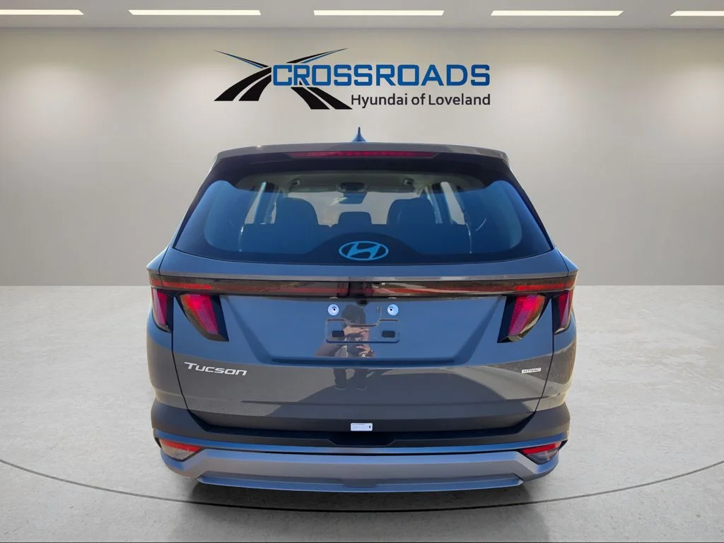 Used 2026 Hampton Gray Hyundai SE image 4