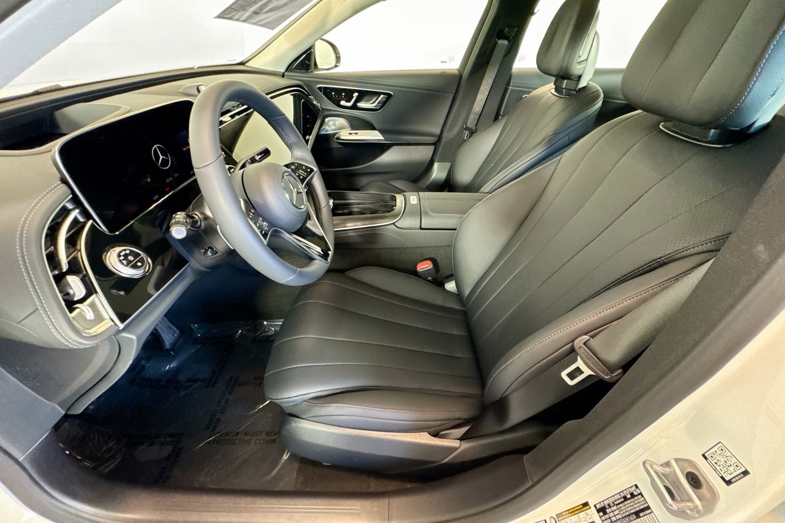 New 2026 Polar White Mercedes-Benz E 350 image 18