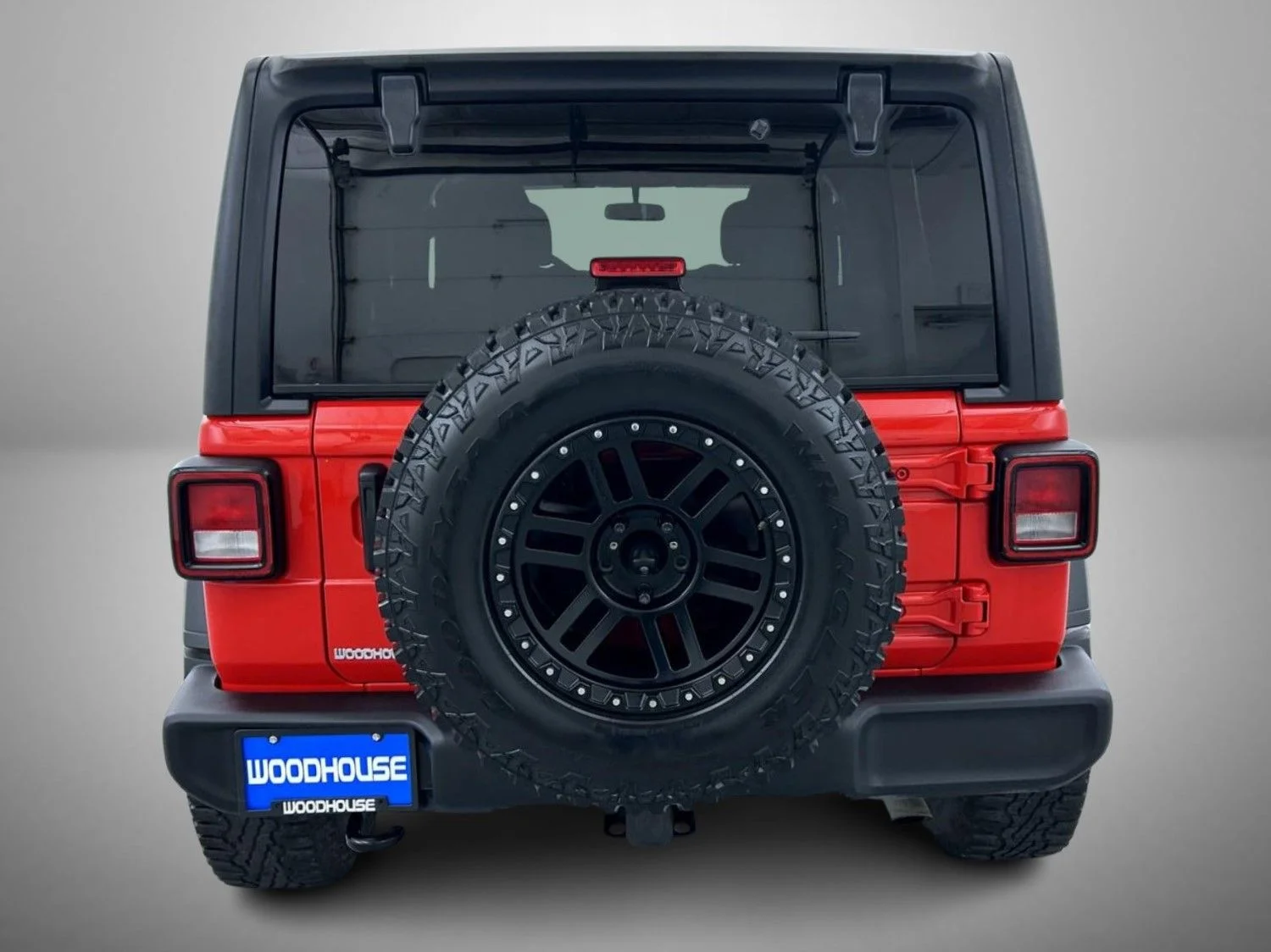 Used 2023 Red Jeep Sport S image 6