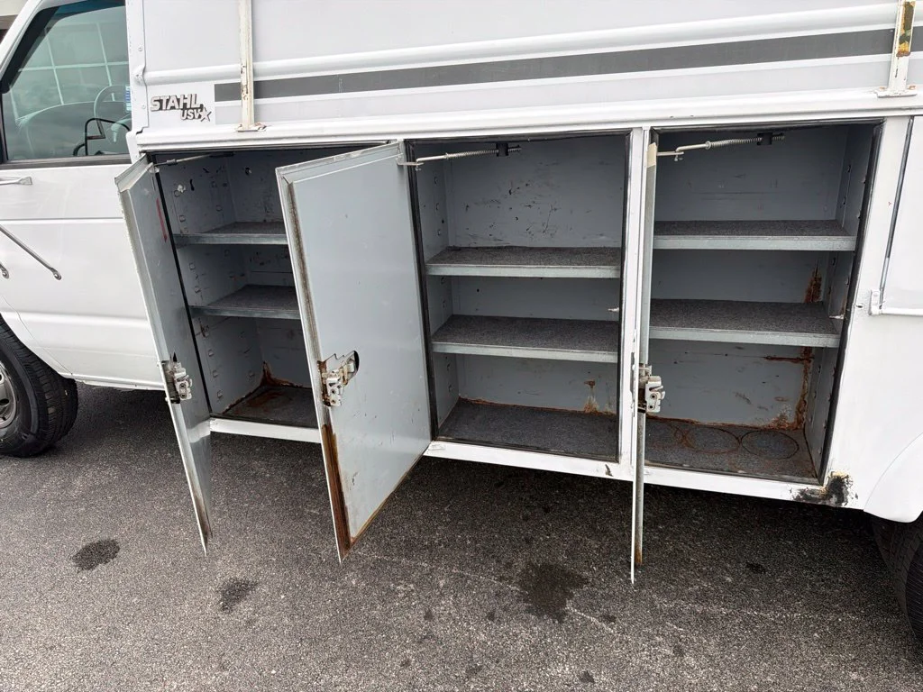 Used 2000 Oxford White Clearcoat Ford Standard image 10