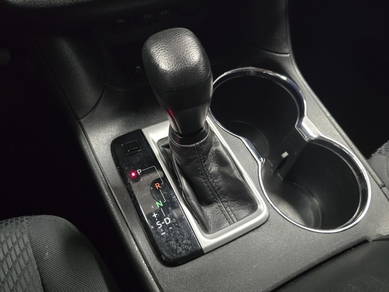 2019 Toyota Highlander LE - Photo 25