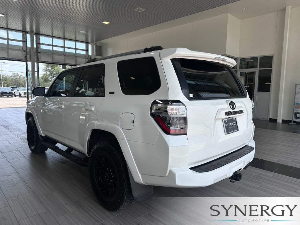 Used 2023 Ice Cap Toyota SR5 Premium image 9