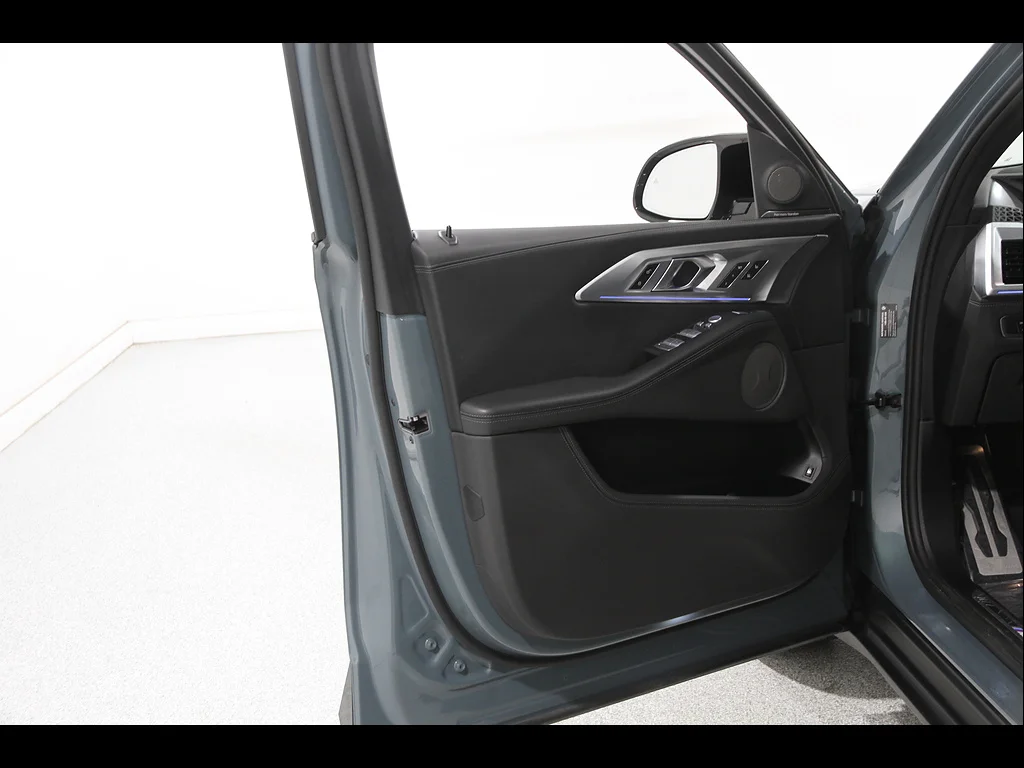 Certified Used 2023 Cape York Green Metallic BMW Base image 5