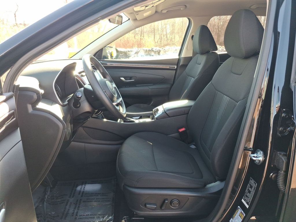 Used 2023 Black Hyundai SEL image 13