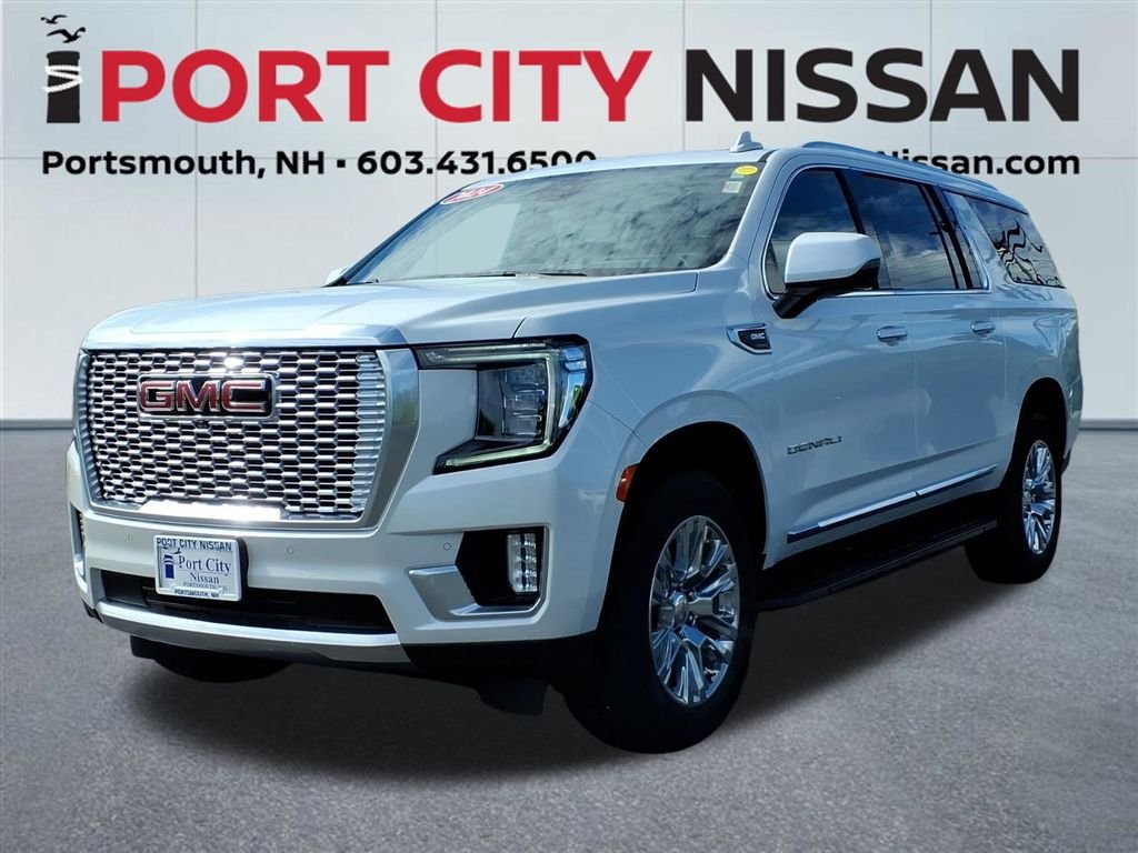 Used 2024 White Frost GMC Denali w/panoramic sunroof image 34