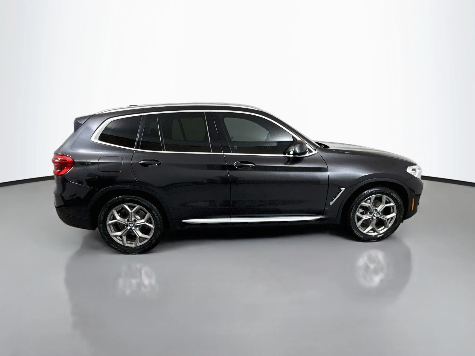 Used 2020 Dark Graphite Metallic BMW xDrive30i image 8