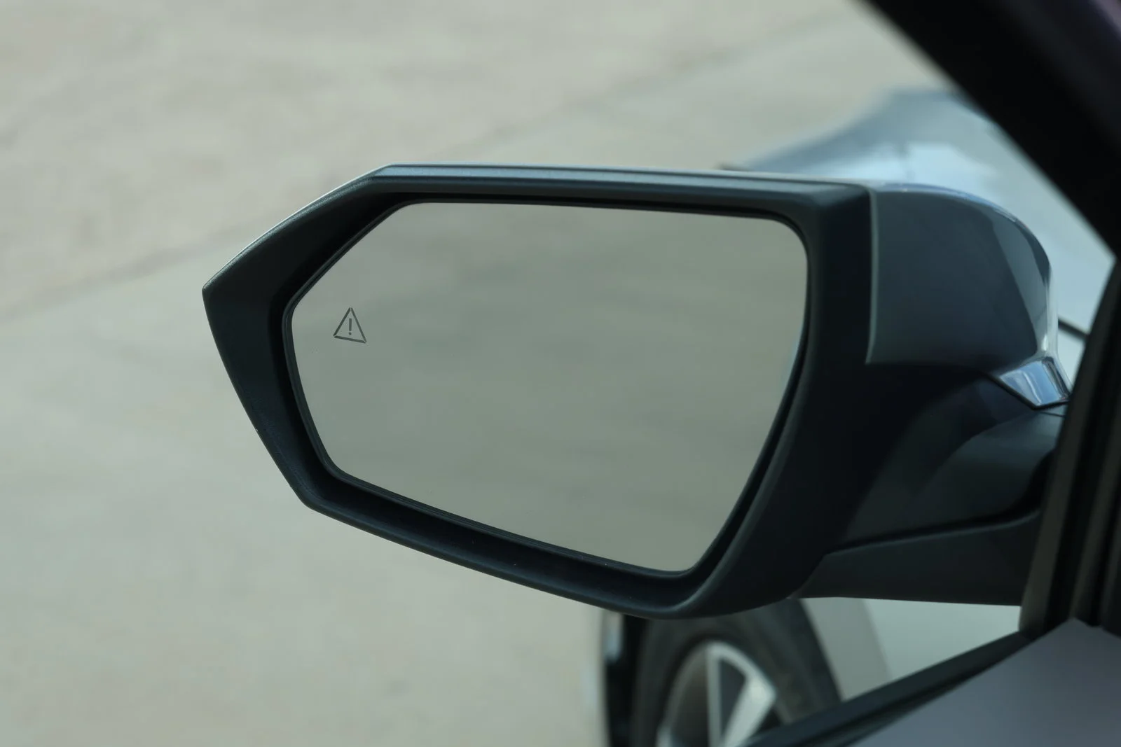 Used 2025 Silver Hyundai SEL Convenience image 10