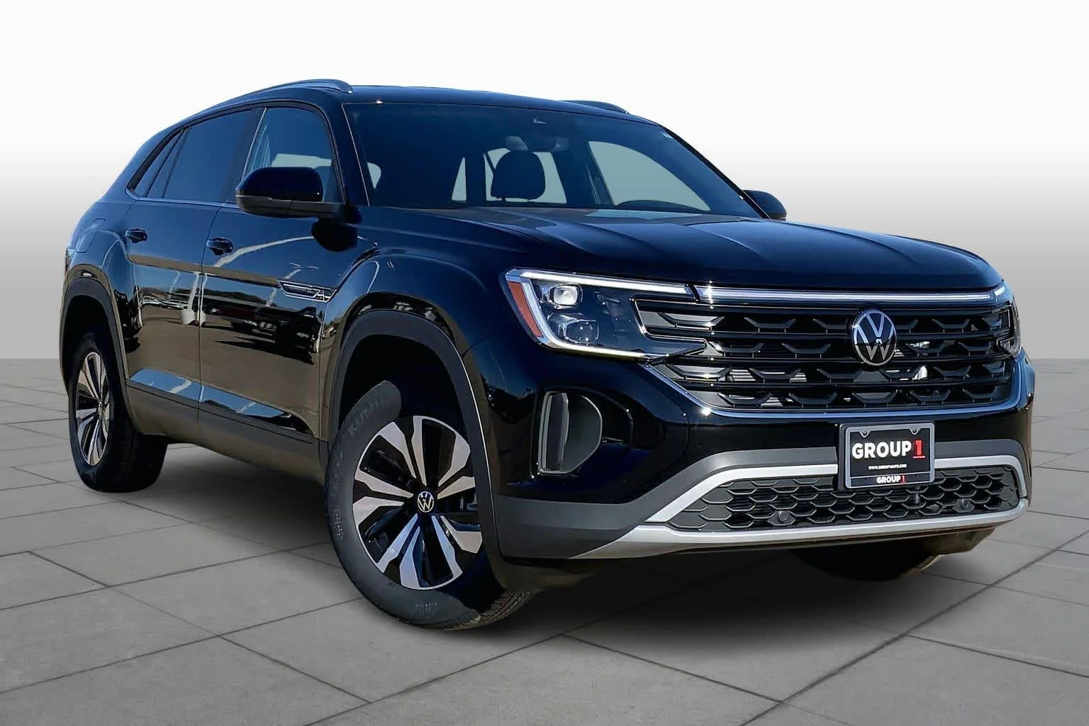 New 2026 Deep Black Pearl Volkswagen 2.0T SE image 2