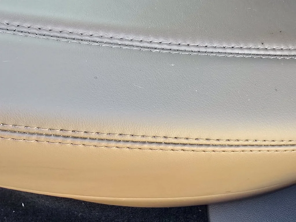 Used 2018 White Lincoln Reserve image 11