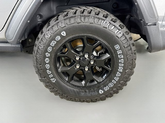Used 2021 Silver Jeep Unlimited Willys image 28