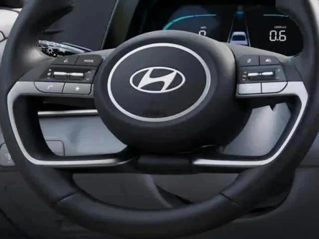 2025 Hyundai Elantra SEL - Photo 13