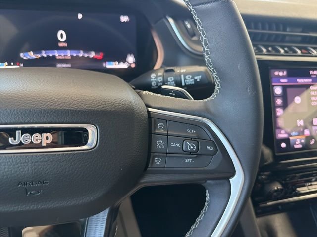 Used 2025 Black Jeep Altitude image 26