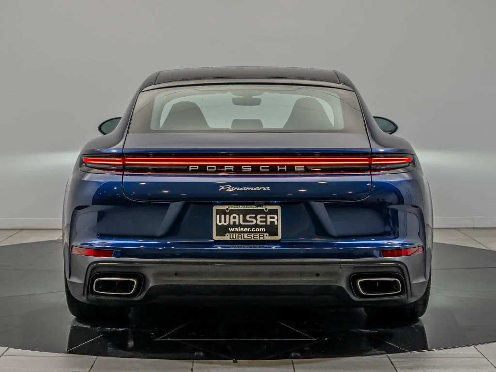 Used 2025 Gentian Blue Metallic Porsche  image 7