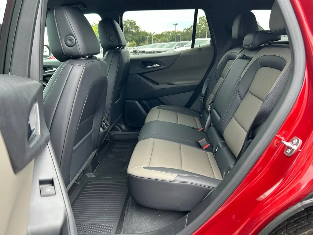 2027 Chevrolet Equinox LT - Photo 13