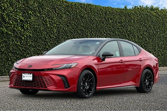 New 2026 Supersonic Red with Midnight Black Metallic roof Toyota XSE image 8