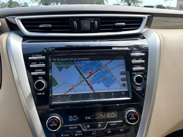 Used 2015 White Nissan Platinum image 9