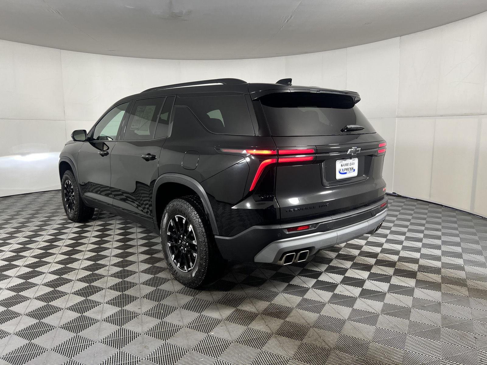 Used 2024 Mosaic Black Metallic Chevrolet AWD Z71 image 4