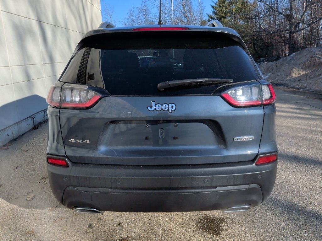 Used 2021 Slate Blue Pearlcoat Jeep Latitude Lux image 8
