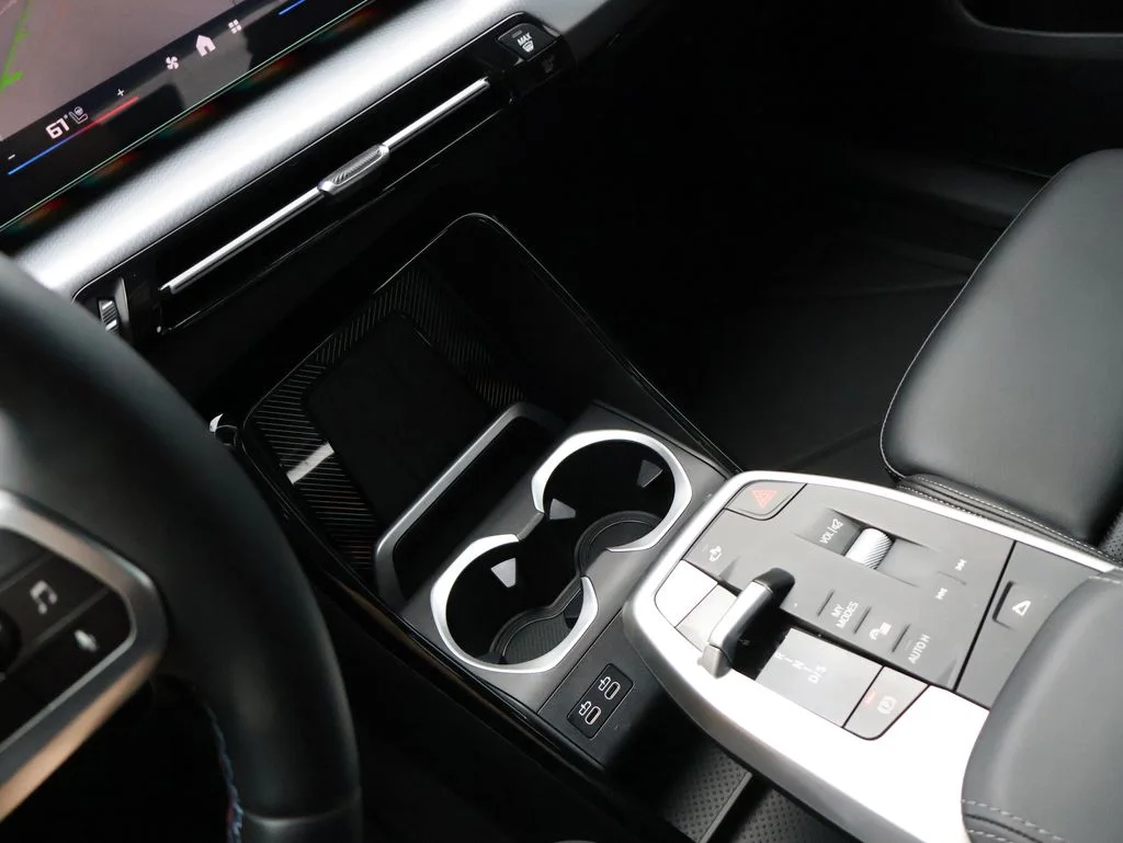 Used 2025 Black BMW M35i image 28
