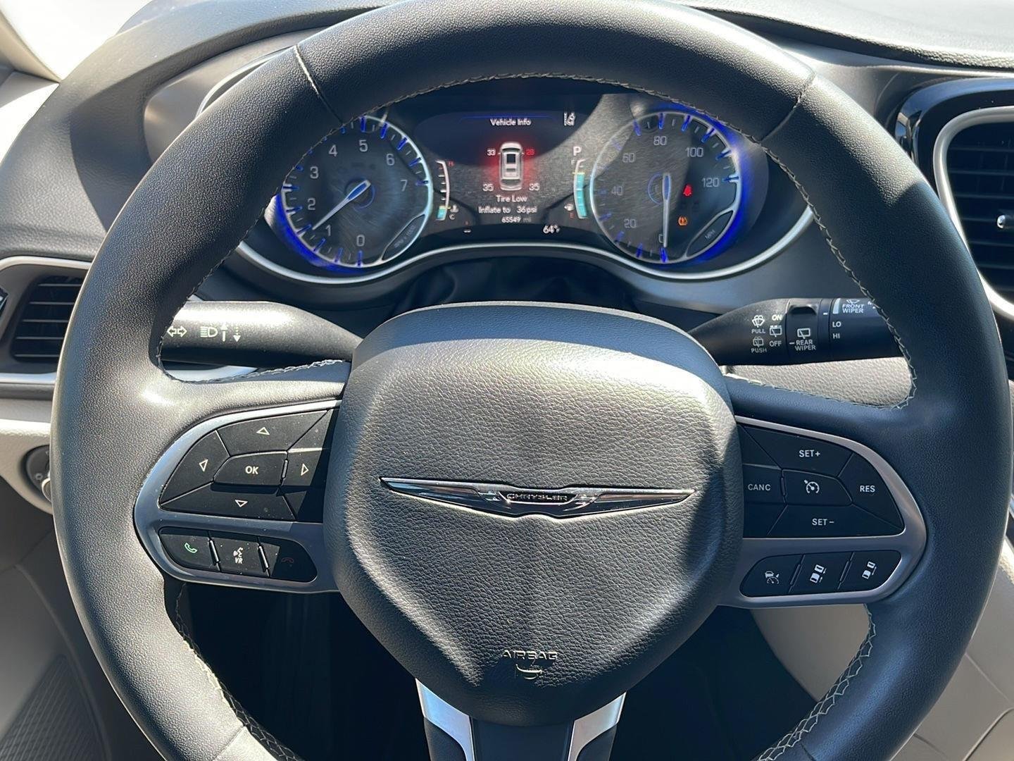 2023 Chrysler Pacifica Touring L - Photo 40