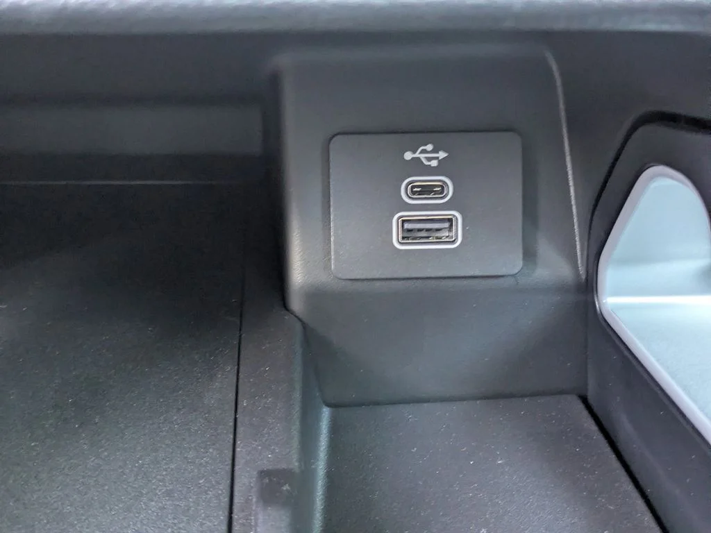 New 2026 Avalanche Ford Lariat image 24