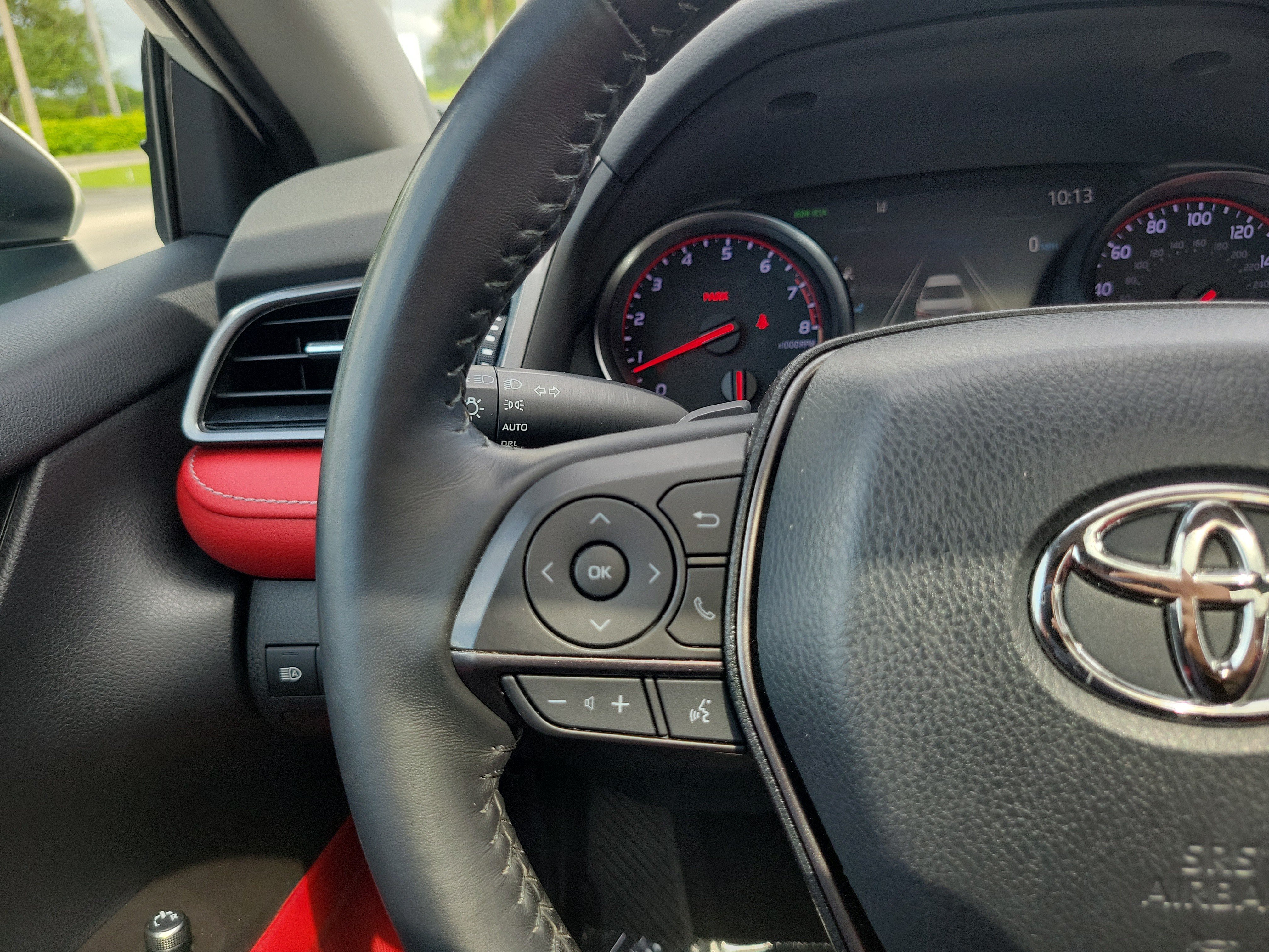 Used 2022 Pearl Toyota XSE image 22