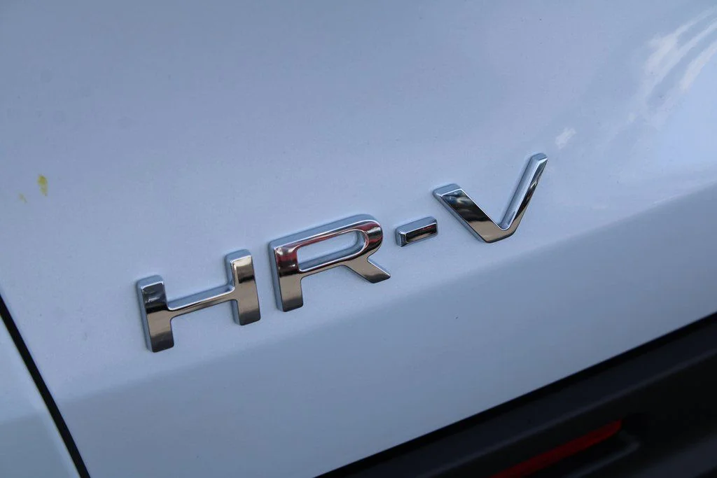 New 2026 Platinum White Pearl Honda LX image 10