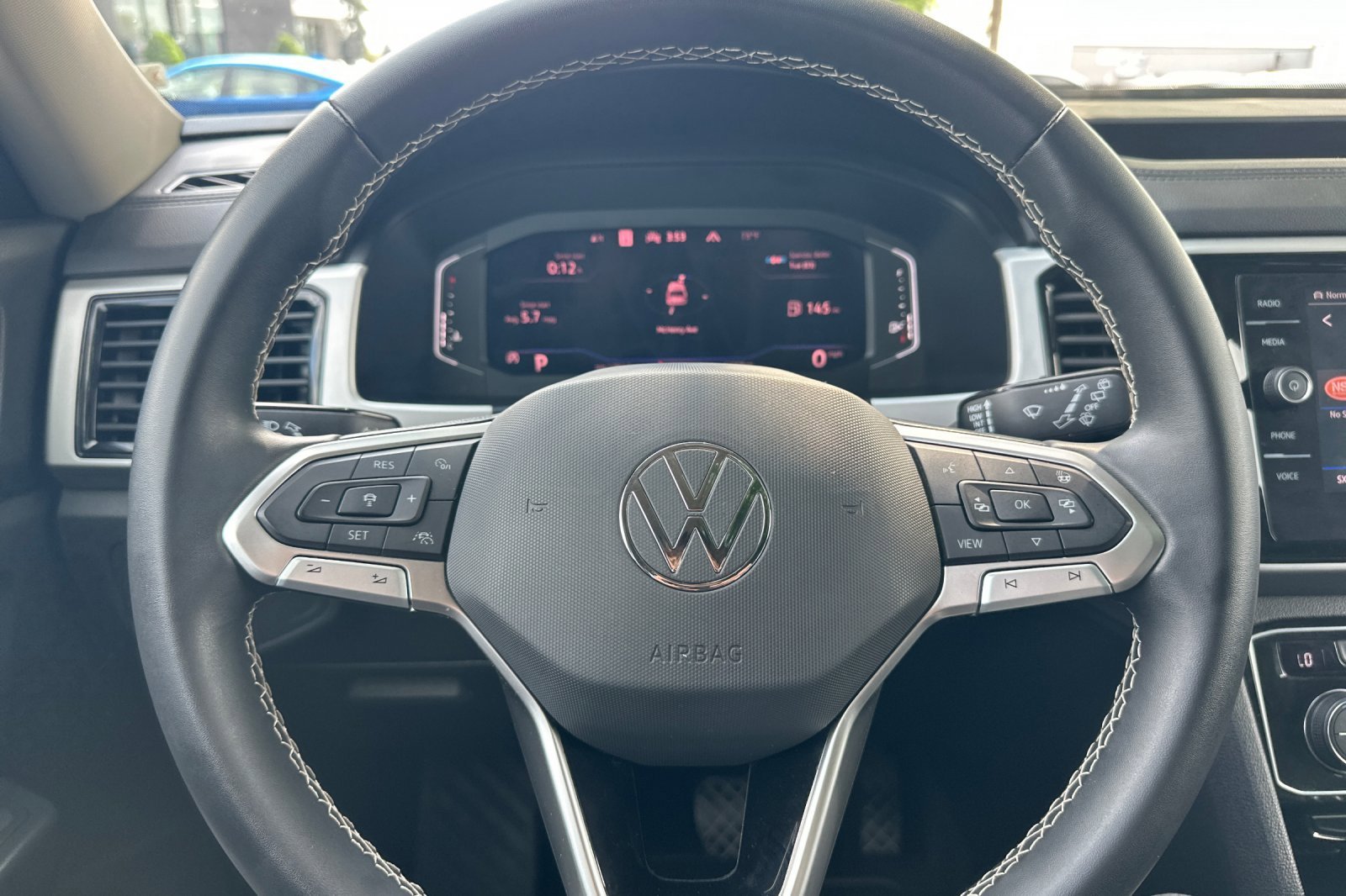 Certified Used 2023  Volkswagen 2.0T SEL image 25