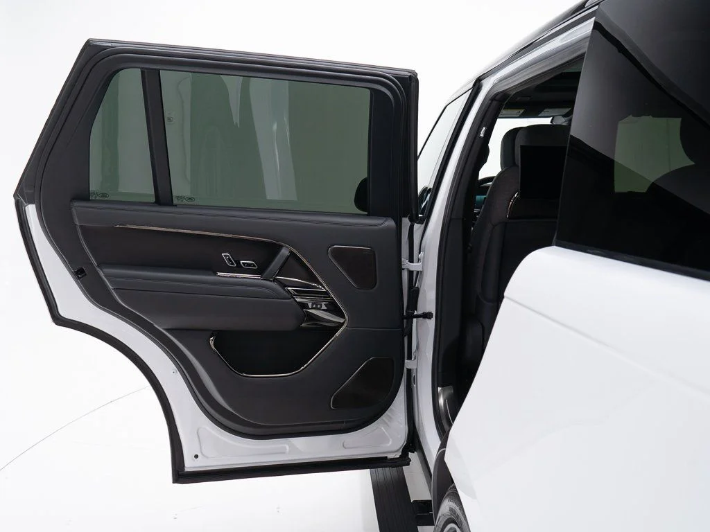 Used 2023 Ostuni Pearl White Land Rover SV LWB P530 image 21