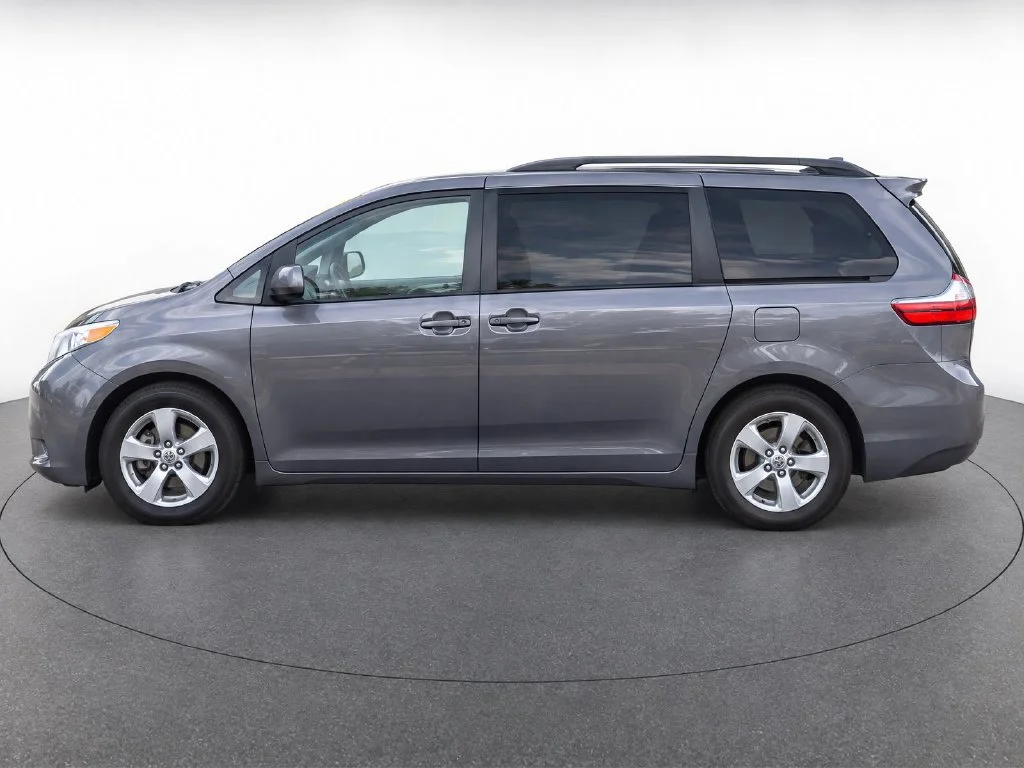 Used 2015 Toyota Sienna LE with VIN 5TDKK3DC8FS638429 for sale in Woburn, MA