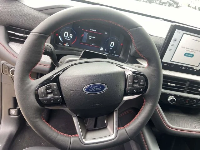 New 2026 Agate Black Metallic Ford ST-Line image 13
