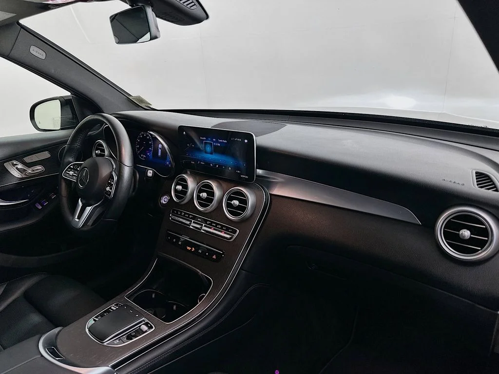 Used 2021 Black Mercedes-Benz GLC 300 image 28