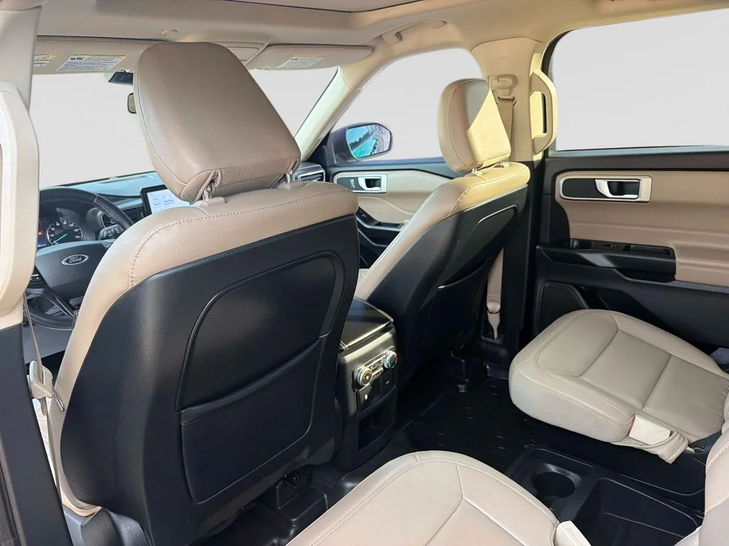 Used 2020 Black Ford XLT image 15