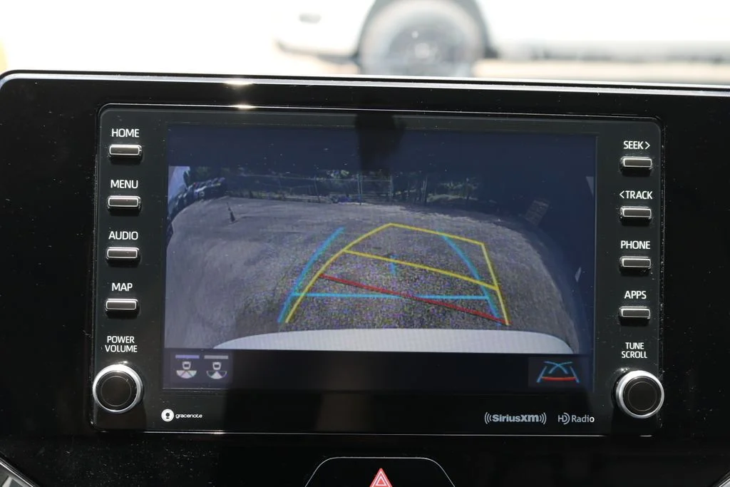Used 2021 White Toyota LE image 25