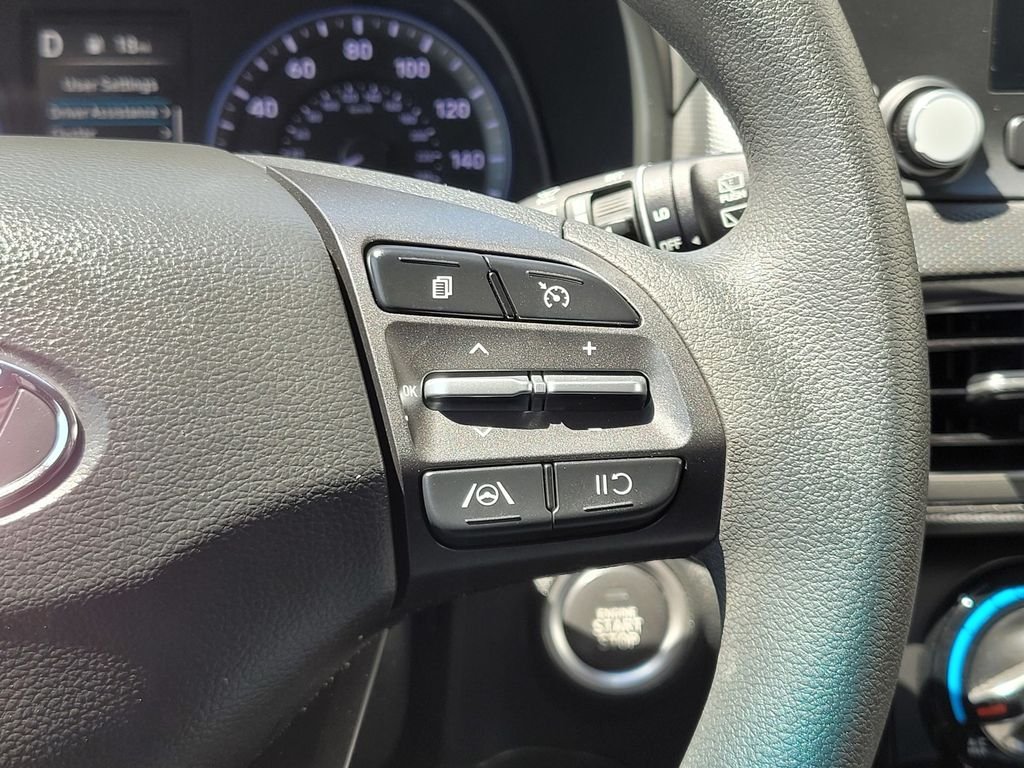 Used 2023 Black Hyundai SEL image 25