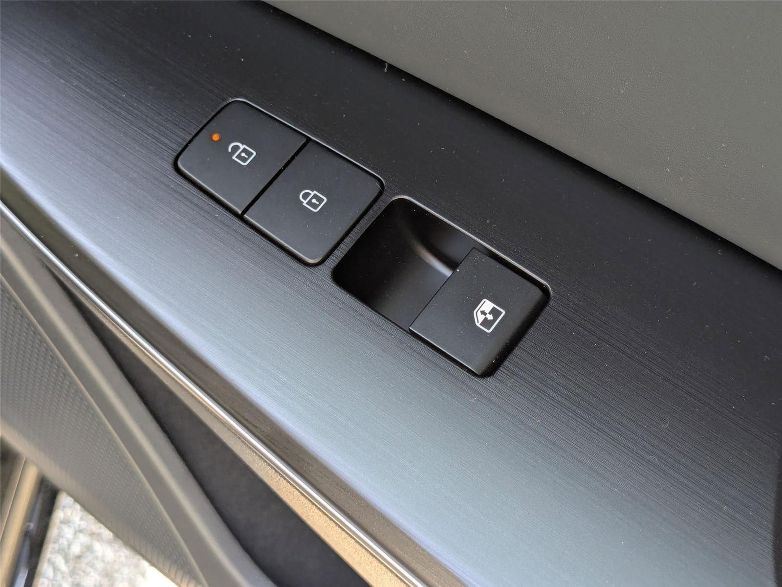 2025 Kia EV6 Wind - Photo 35