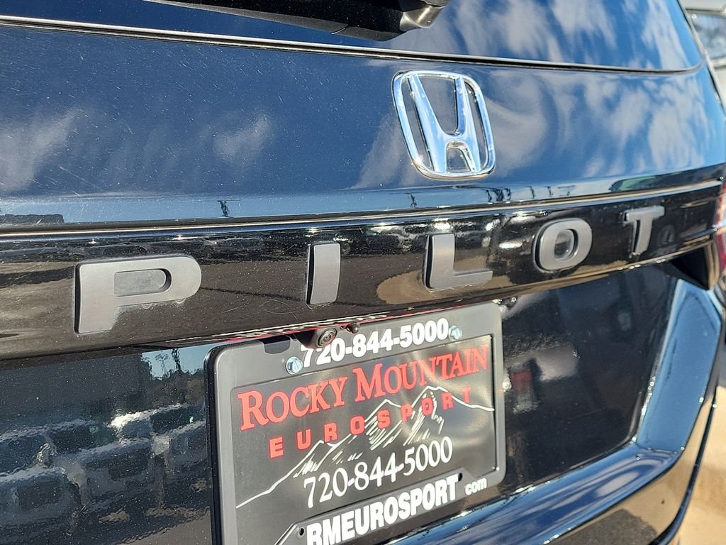 Used 2024 Black Honda EX-L image 17