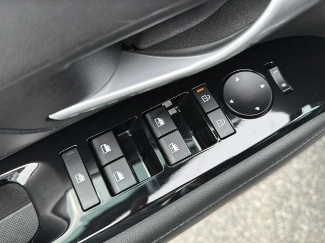 Used 2025 Gray Hyundai Limited image 35