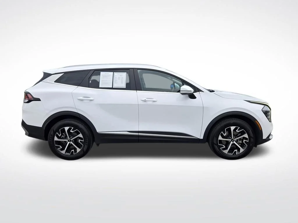 Used 2024 White Kia EX image 2