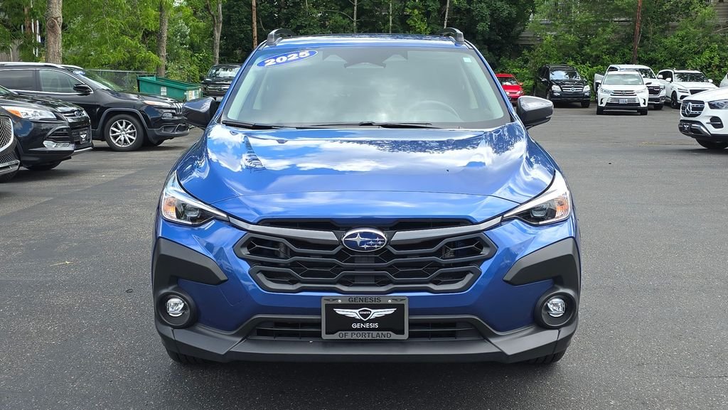 Used 2025 Daybreak Blue Pearl Subaru Premium image 9
