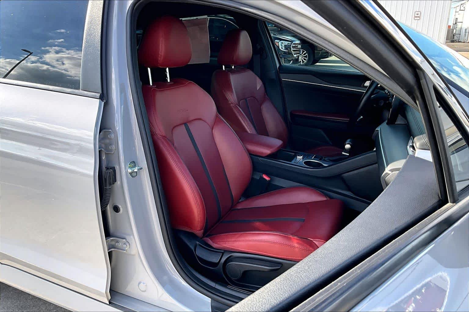 Used 2023 Wolf Gray Kia GT-Line image 9